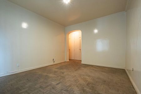 Apartamento à venda com 383m², 3 quartos e 2 vagas Apartamento à venda com 383m², 3 quartos e 2 vagasSuíte