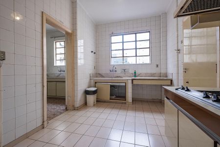 Apartamento à venda com 383m², 3 quartos e 2 vagas Apartamento à venda com 383m², 3 quartos e 2 vagasCozinha