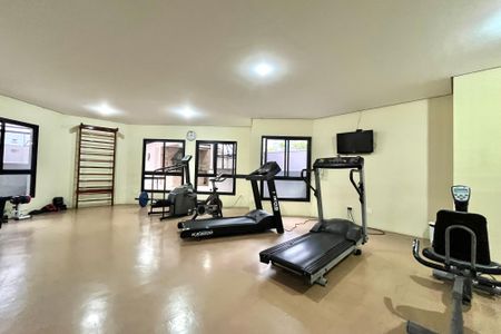 Apartamento à venda com 110m², 2 quartos e 2 vagas Apartamento à venda com 110m², 2 quartos e 2 vagasÁrea comum - Academia
