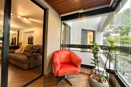 Apartamento à venda com 110m², 2 quartos e 2 vagas Apartamento à venda com 110m², 2 quartos e 2 vagasVaranda