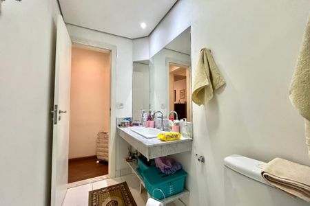 Apartamento à venda com 110m², 2 quartos e 2 vagas Apartamento à venda com 110m², 2 quartos e 2 vagasBanheiro Corredor