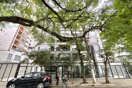 Apartamento à venda com 110m², 2 quartos e 2 vagas Apartamento à venda com 110m², 2 quartos e 2 vagasFachada