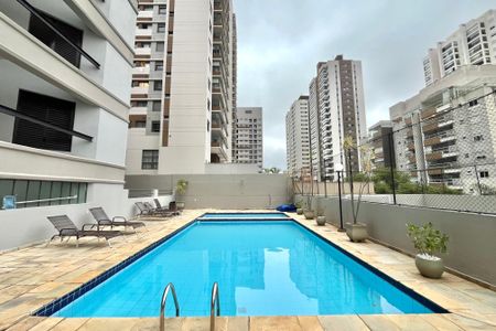 Apartamento à venda com 110m², 2 quartos e 2 vagas Apartamento à venda com 110m², 2 quartos e 2 vagasÁrea comum - Piscina