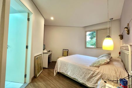 Apartamento à venda com 110m², 2 quartos e 2 vagas Apartamento à venda com 110m², 2 quartos e 2 vagasSuite