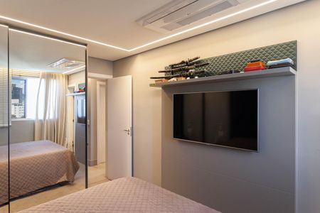 Apartamento à venda com 180m², 3 quartos e 2 vagasSuíte 
