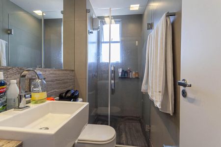 Apartamento à venda com 180m², 3 quartos e 2 vagasBanheiro da suíte 