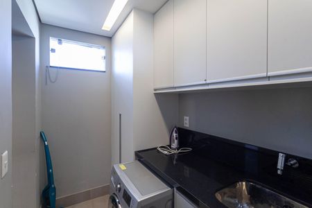 Apartamento à venda com 180m², 3 quartos e 2 vagasCobertura - Área de serviço 