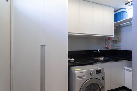 Apartamento à venda com 180m², 3 quartos e 2 vagasCobertura - Área de serviço 