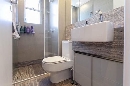 Apartamento à venda com 180m², 3 quartos e 2 vagasBanheiro social 