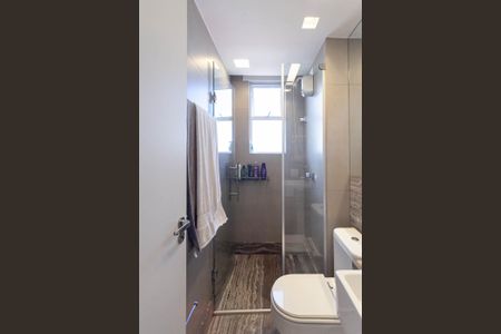 Apartamento à venda com 180m², 3 quartos e 2 vagasBanheiro social 