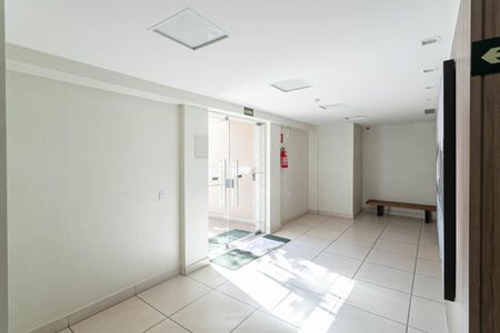 Apartamento à venda com 180m², 3 quartos e 2 vagasHall social