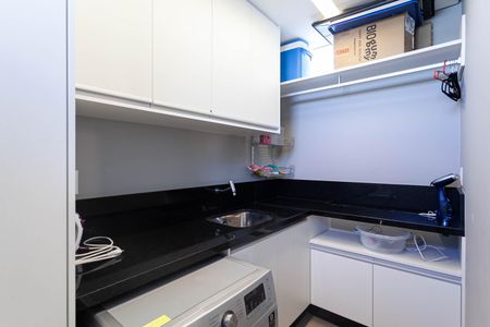 Apartamento à venda com 180m², 3 quartos e 2 vagasCobertura - Área de serviço 