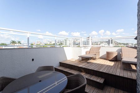 Apartamento à venda com 180m², 3 quartos e 2 vagasCobertura 