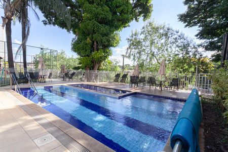Apartamento à venda com 180m², 3 quartos e 2 vagasÁrea comum - Piscina