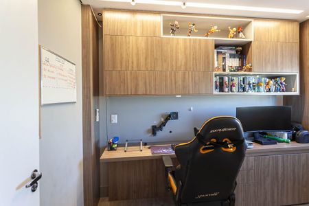 Apartamento à venda com 180m², 3 quartos e 2 vagasQuarto 2