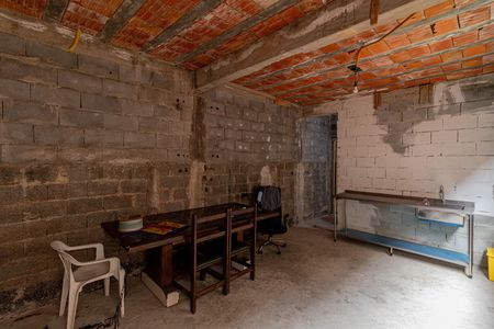 Casa à venda com 150m², 2 quartos e 2 vagas Casa à venda com 150m², 2 quartos e 2 vagasCozinha