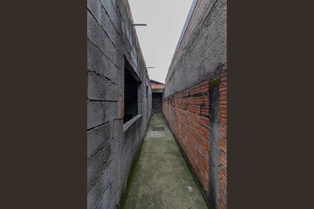 Corredor de casa à venda com 2 quartos, 150m² em Jardim Senice, São Paulo