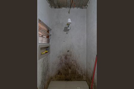 Banheiro Suíte  de casa à venda com 2 quartos, 150m² em Jardim Senice, São Paulo