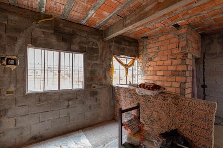 Casa à venda com 150m², 2 quartos e 2 vagas Casa à venda com 150m², 2 quartos e 2 vagasCasa 2 - Quarto e Cozinha