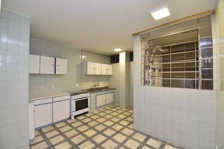 Apartamento para alugar com 208m², 4 quartos e 1 vagaCozinha