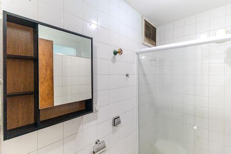 Banheiro de kitnet/studio à venda com 1 quarto, 36m² em Vila Buarque, São Paulo