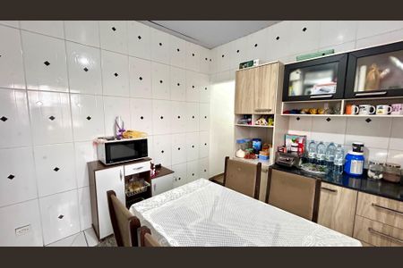 Casa para alugar com 90m², 2 quartos e 1 vagaCozinha