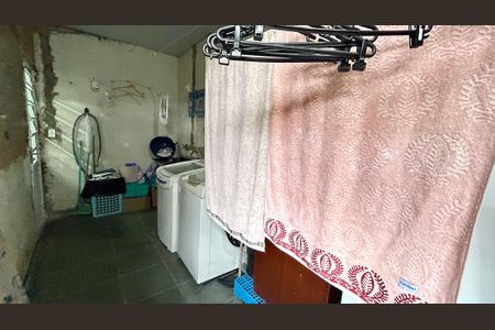 Casa para alugar com 90m², 2 quartos e 1 vagaÁrea de Serviço