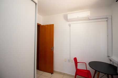 Quarto 2 de apartamento à venda com 2 quartos, 120m² em Parque Xangri-lá, Contagem
