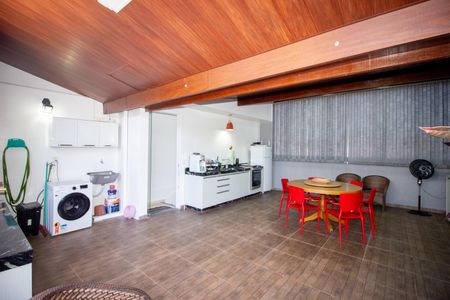 Apartamento à venda com 120m², 2 quartos e 1 vagaÁrea gourmet