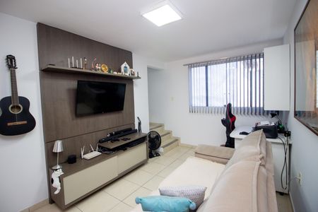 Sala de apartamento à venda com 2 quartos, 120m² em Parque Xangri-lá, Contagem