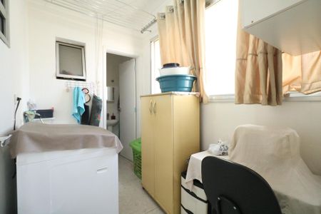 Apartamento à venda com 81m², 1 quarto e 1 vagaÁrea de Serviço