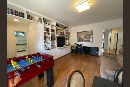 Casa à venda com 539m², 5 quartos e 6 vagas Casa à venda com 539m², 5 quartos e 6 vagasSuíte 4