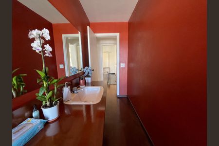 Casa à venda com 539m², 5 quartos e 6 vagas Casa à venda com 539m², 5 quartos e 6 vagasLavabo
