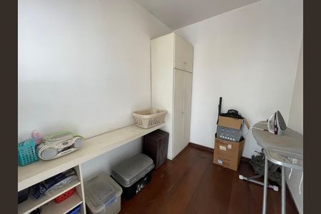 Casa à venda com 539m², 5 quartos e 6 vagas Casa à venda com 539m², 5 quartos e 6 vagasQuarto de Serviço