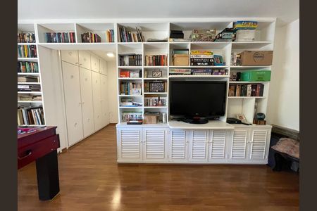 Casa à venda com 539m², 5 quartos e 6 vagas Casa à venda com 539m², 5 quartos e 6 vagasSuíte 4