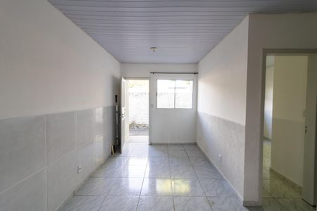 Casa de condomínio para alugar com 42m², 2 quartos e 1 vagaSala/Cozinha