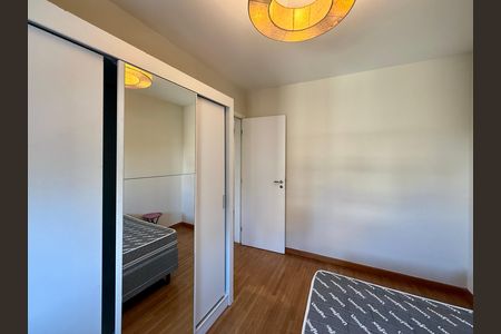 Apartamento à venda com 111m², 2 quartos e 2 vagasQuarto 2