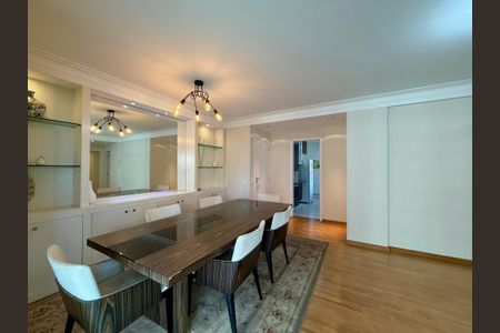 Apartamento à venda com 111m², 2 quartos e 2 vagasSala 