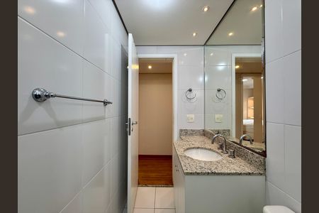 Apartamento à venda com 111m², 2 quartos e 2 vagasBanheiro Social 