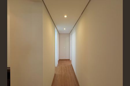 Apartamento à venda com 111m², 2 quartos e 2 vagasCorredor Quartos 
