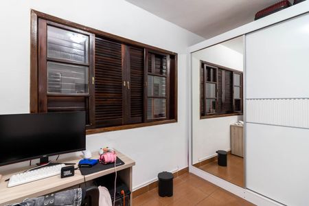 Casa para alugar com 300m², 6 quartos e 2 vagasCasa 1 - Quarto 2