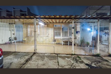 Casa para alugar com 300m², 6 quartos e 2 vagasFachada