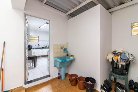 Casa para alugar com 300m², 6 quartos e 2 vagasCasa 2 - Área de Serviço