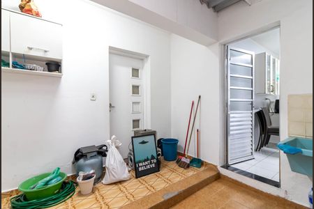 Casa para alugar com 300m², 6 quartos e 2 vagasCasa 2 - Área de Serviço