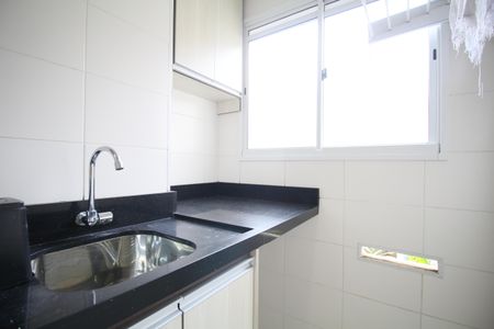 Apartamento para alugar com 44m², 2 quartos e 1 vagaCozinha - Armários