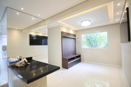 Sala de apartamento para alugar com 2 quartos, 44m² em Jardim Helga, São Paulo