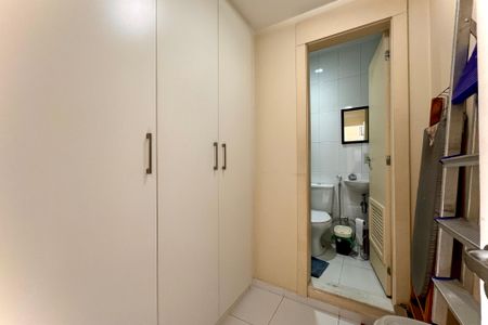 Apartamento para alugar com 214m², 5 quartos e 1 vaga