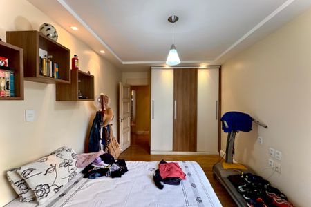 Apartamento para alugar com 214m², 5 quartos e 1 vaga