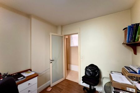 Apartamento para alugar com 214m², 5 quartos e 1 vaga