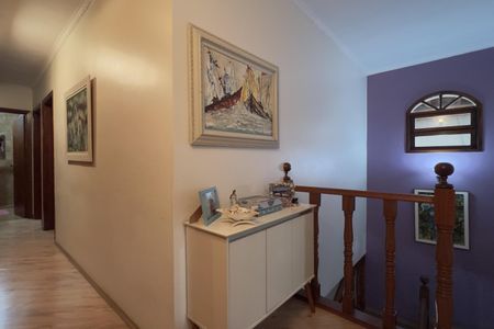 Casa à venda com 288m², 3 quartos e 4 vagas Casa à venda com 288m², 3 quartos e 4 vagasCorredor dos Dormitórios